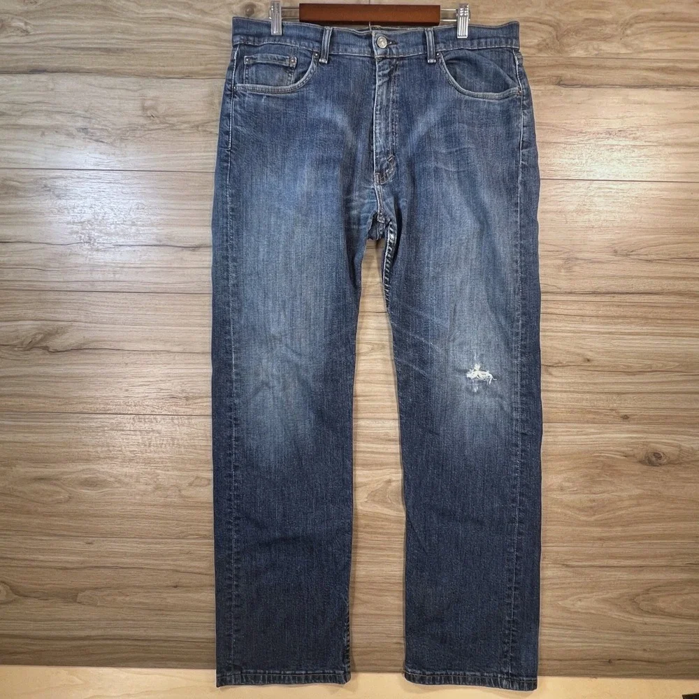 Levis 505 Regular Fit Jeans Mens 38x32 Blue Medium Wash Straight Leg